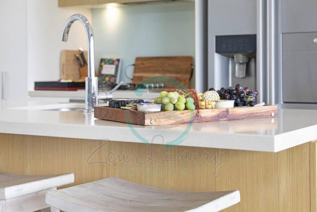 Zen Paradise - 2-Br Waterfront Ocean View Retreat Darwin Exterior photo